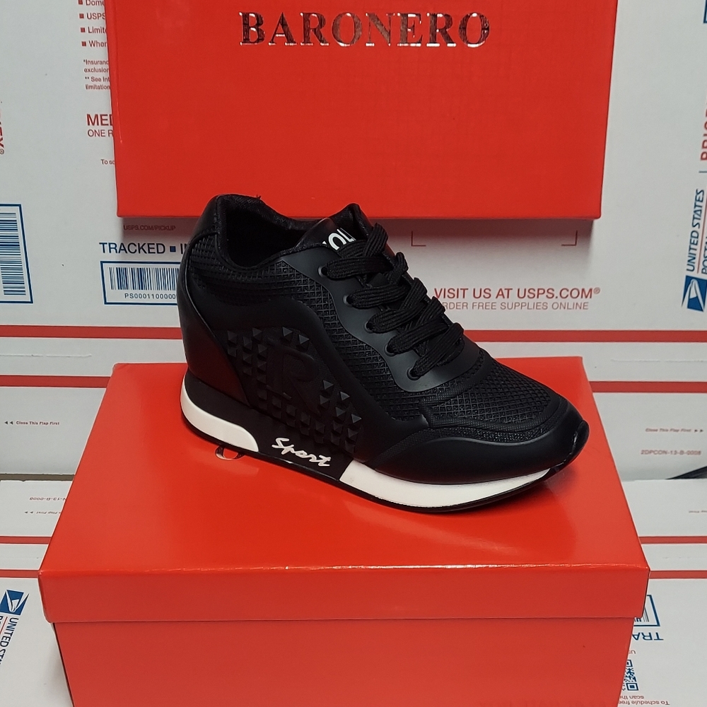 In Christmas gifts boxes! Best Women's Fashion anti-slip Walking Sneakers